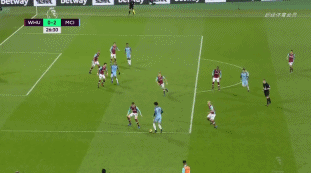 韩K2附加赛半场：巴萨尼破门，黄在闰送礼，富川2-0水原