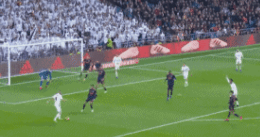 拉菲尼亚的王者归来：巴萨的定海神针与欧冠梦想